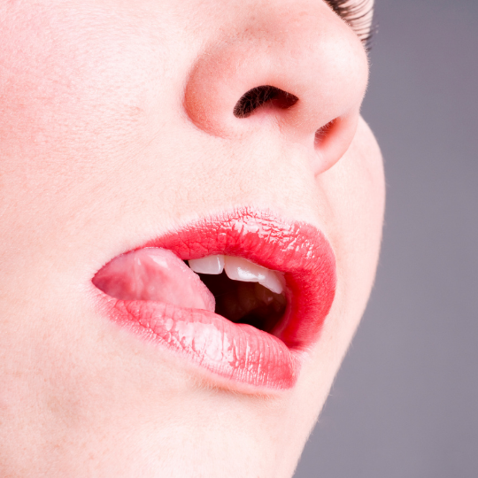 Kenali Kebiasaan yang Membuat Bibir Kering ketika Puasa