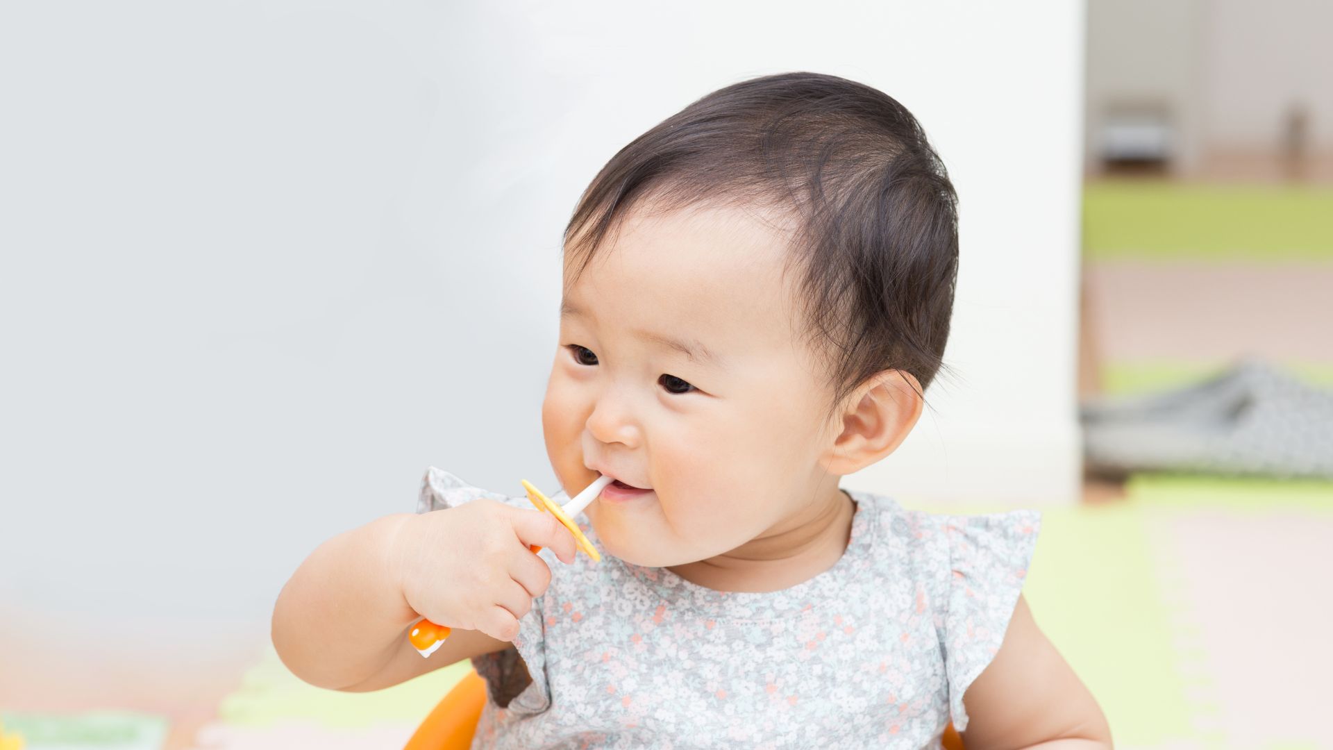 4 Tips Merawat Kesehatan Gigi Bayi