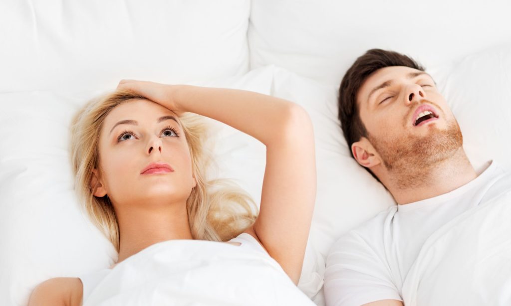 Mendengkur saat tidur? Hati-hati Gigi Menjadi korban!